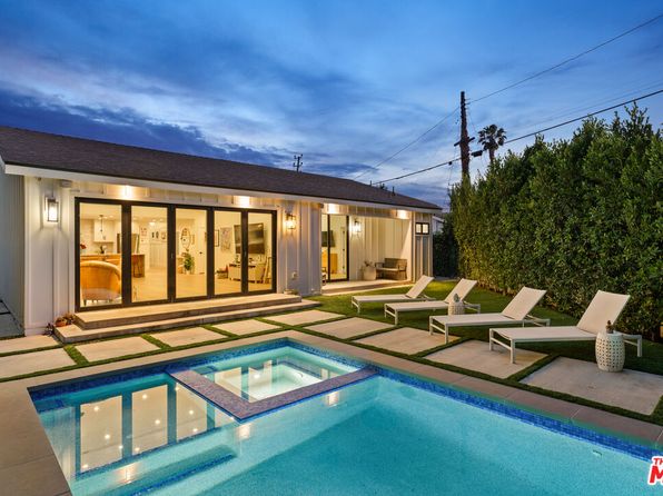13521 Magnolia Blvd, Sherman Oaks, CA 91423