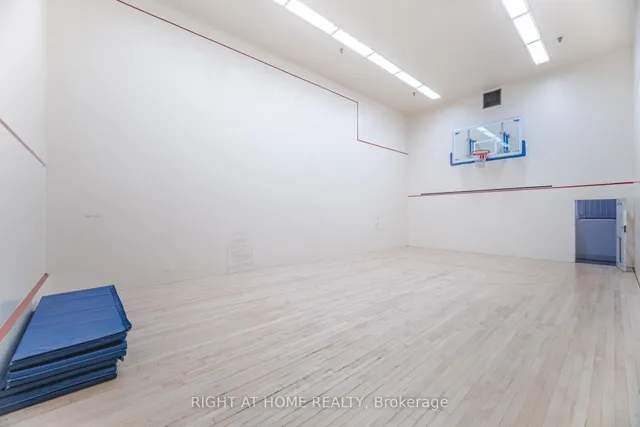 Additional image 32 of 260 Seneca Hill Dr Unit 210