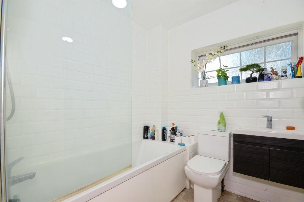 Additional image 11 of Ravenscroft, Harpenden