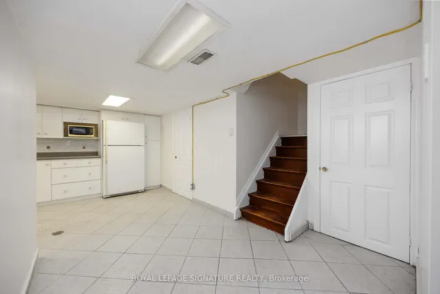 Additional image 18 of 42 Carr St