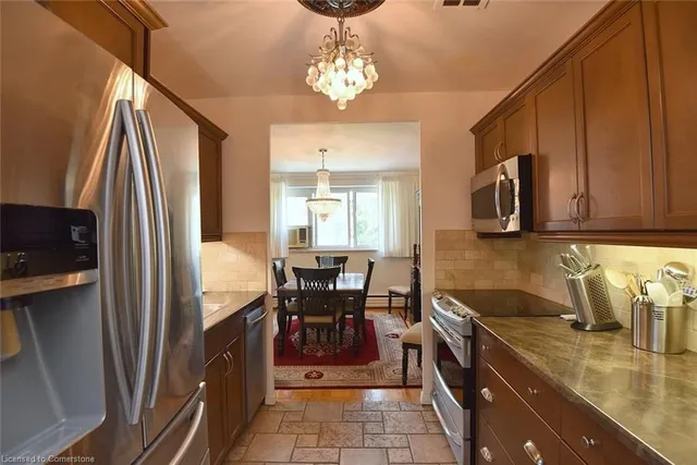 Additional image 19 of 75 Duke St Unit 410