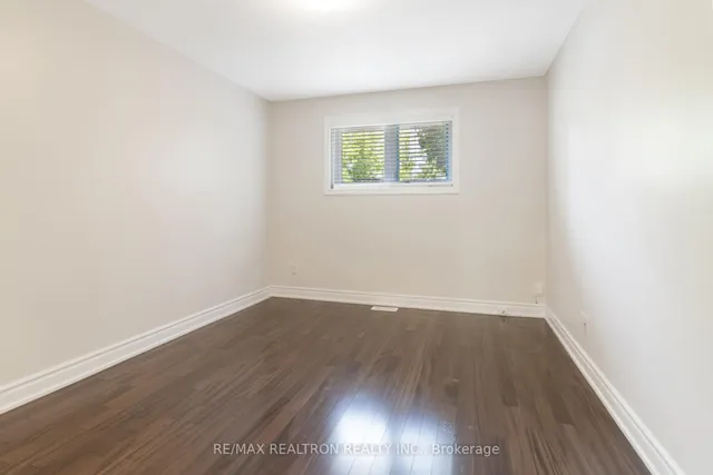 Additional image 25 of 44 Caracas Rd