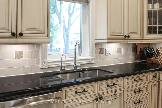 Additional image 12 of 58 Yorkview Dr