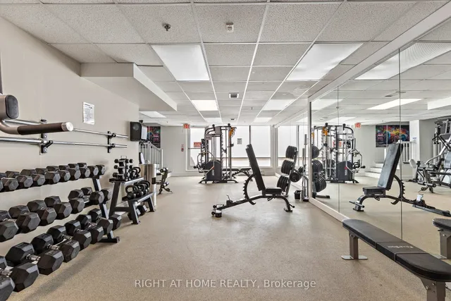 Additional image 35 of 205 Wellesley St Unit 205