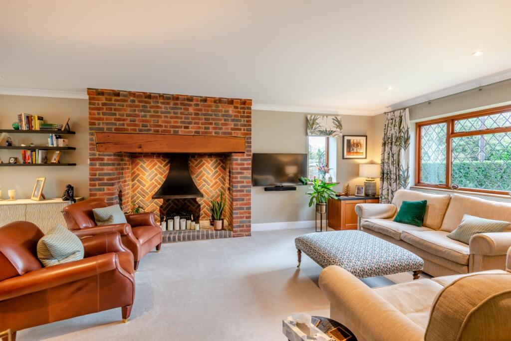 Additional image 4 of Oakhurst Avenue, Harpenden, Hertfordshire