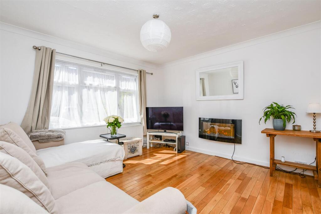 Additional image 26 of Aubrey Avenue, London Colney, St. Albans