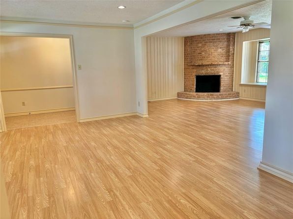 5451 Darnell St, Houston, TX 77096