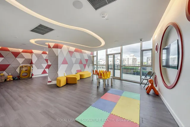 Additional image 40 of 50 Ordnance St Unit 407