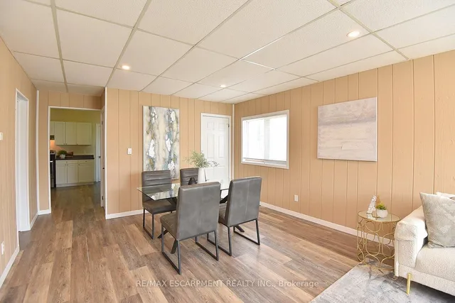 Additional image 7 of 449 Mary St