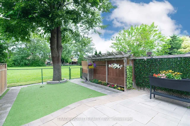 Additional image 48 of 18 Carl Cres