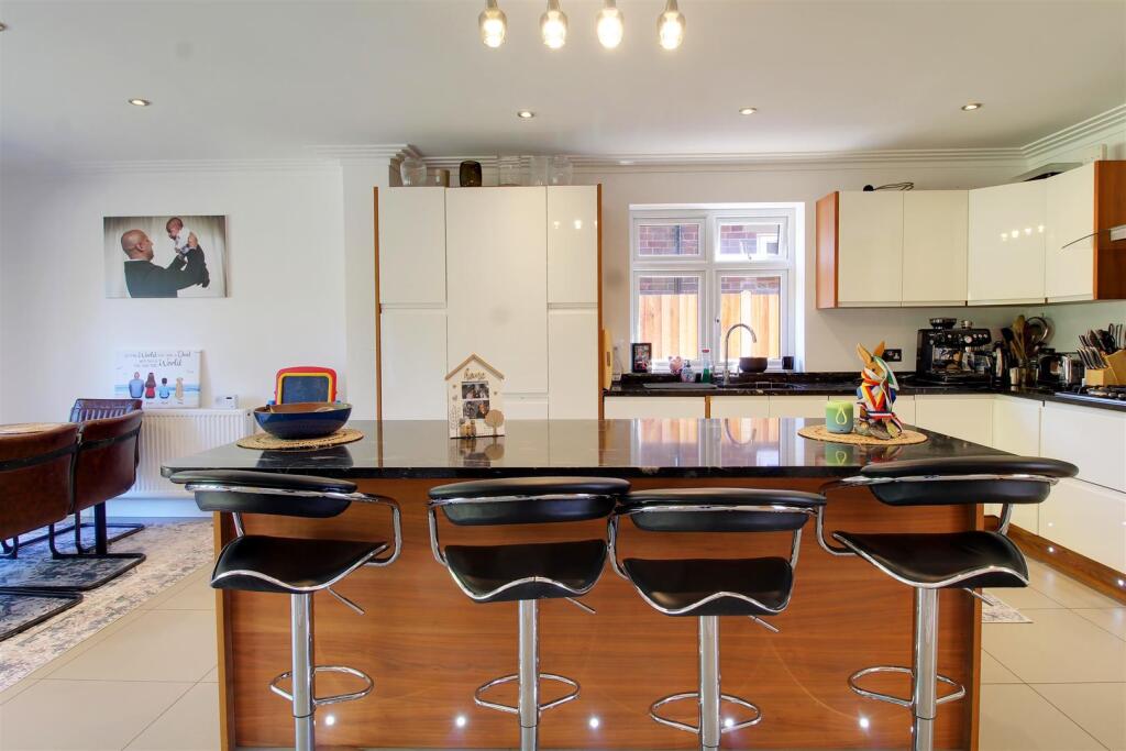 Additional image 21 of Brookmans Avenue, Brookmans Park