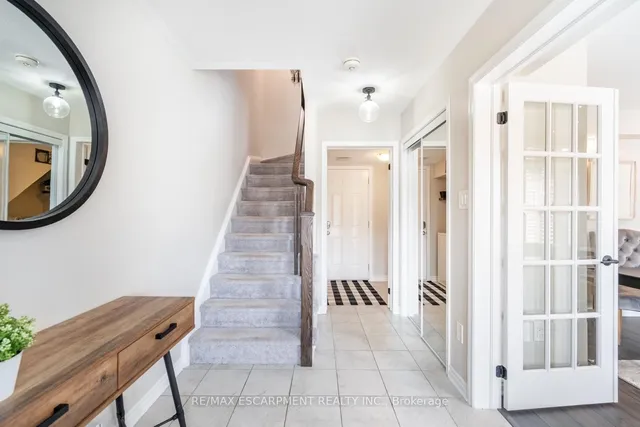 Additional image 7 of 230 Avonsyde Blvd Unit 15