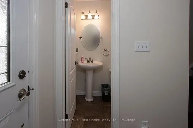 Additional image 19 of 293 Huck Cres