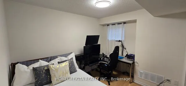 Additional image 2 of 157 Isaac Devins Blvd Unit 3