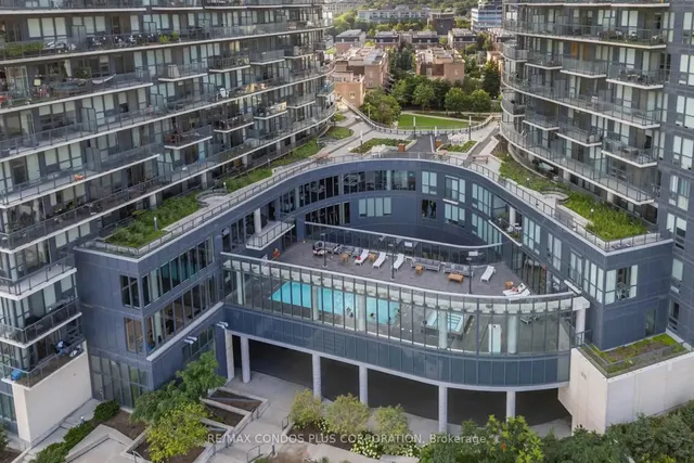 Additional image 22 of 51 East Liberty St Unit 2415