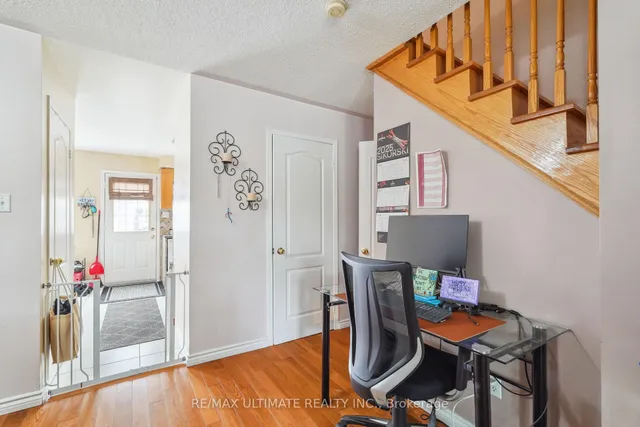 Additional image 5 of 2168 St. Clair Ave