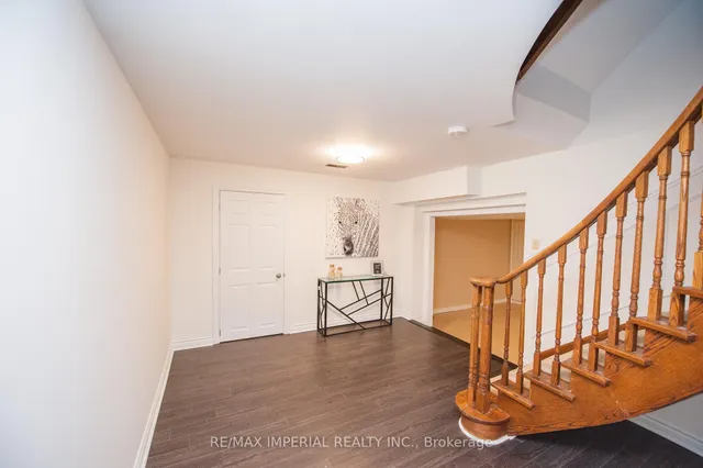 Additional image 20 of 11 Riderwood Dr