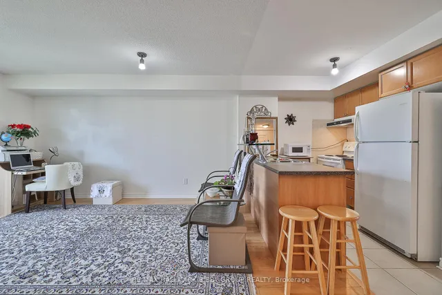 Additional image 9 of 70 High Park Ave Unit 1304