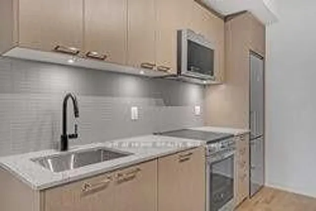 Additional image 17 of 1808 St.Clair Ave Unit 313