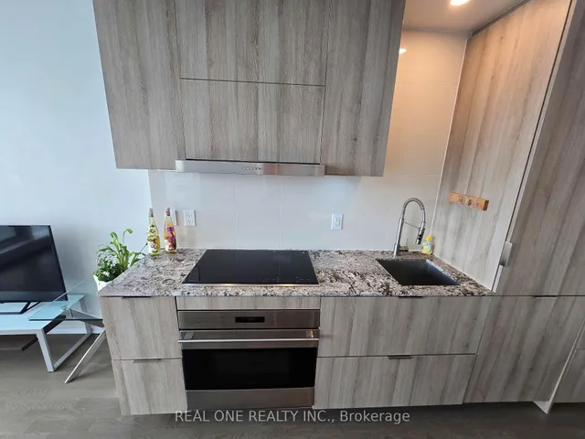 Additional image 5 of 1 BLOOR St Unit 4205