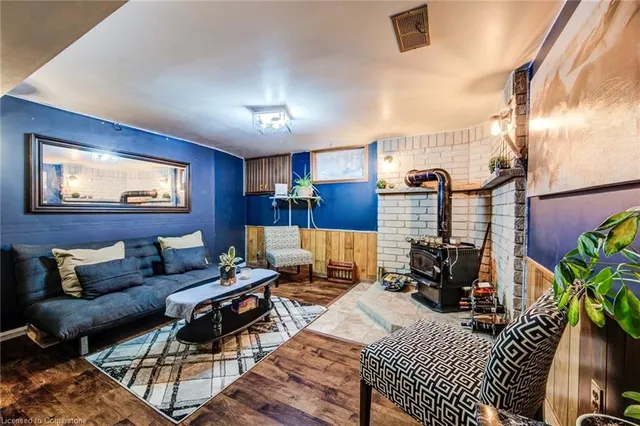 Additional image 28 of 170 Martinglen Cres
