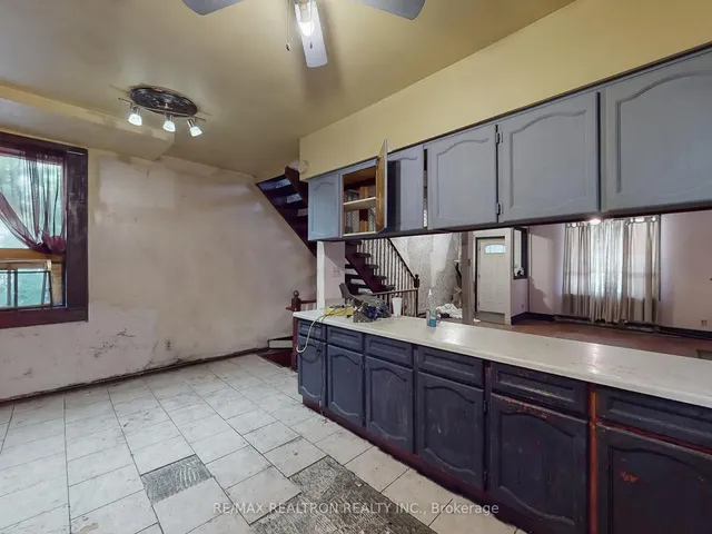 Additional image 14 of 780 Pape Ave