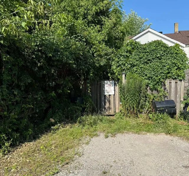 Additional image 16 of 118 Huron St