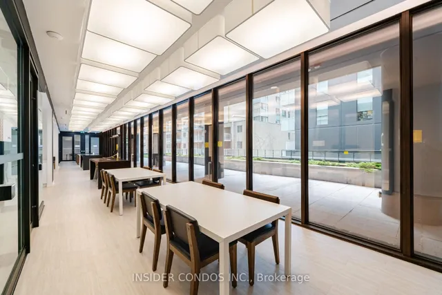 Additional image 35 of 85 Wood St Unit 4016