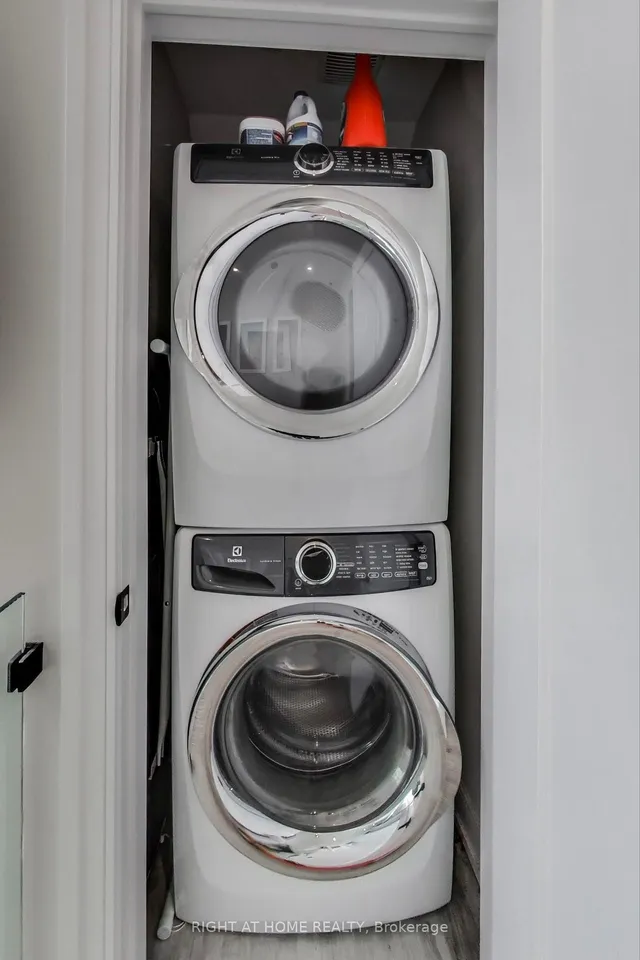 Additional image 25 of 378 CEDARVALE Ave