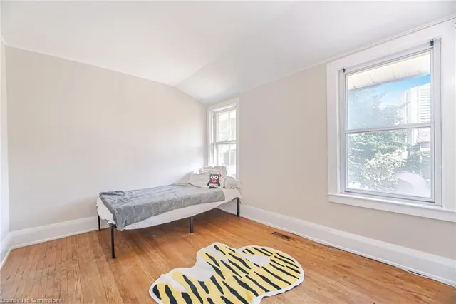 Additional image 27 of 24 Sykes Ave