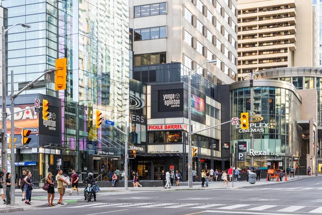 Additional image 30 of 2181 Yonge St Unit 409