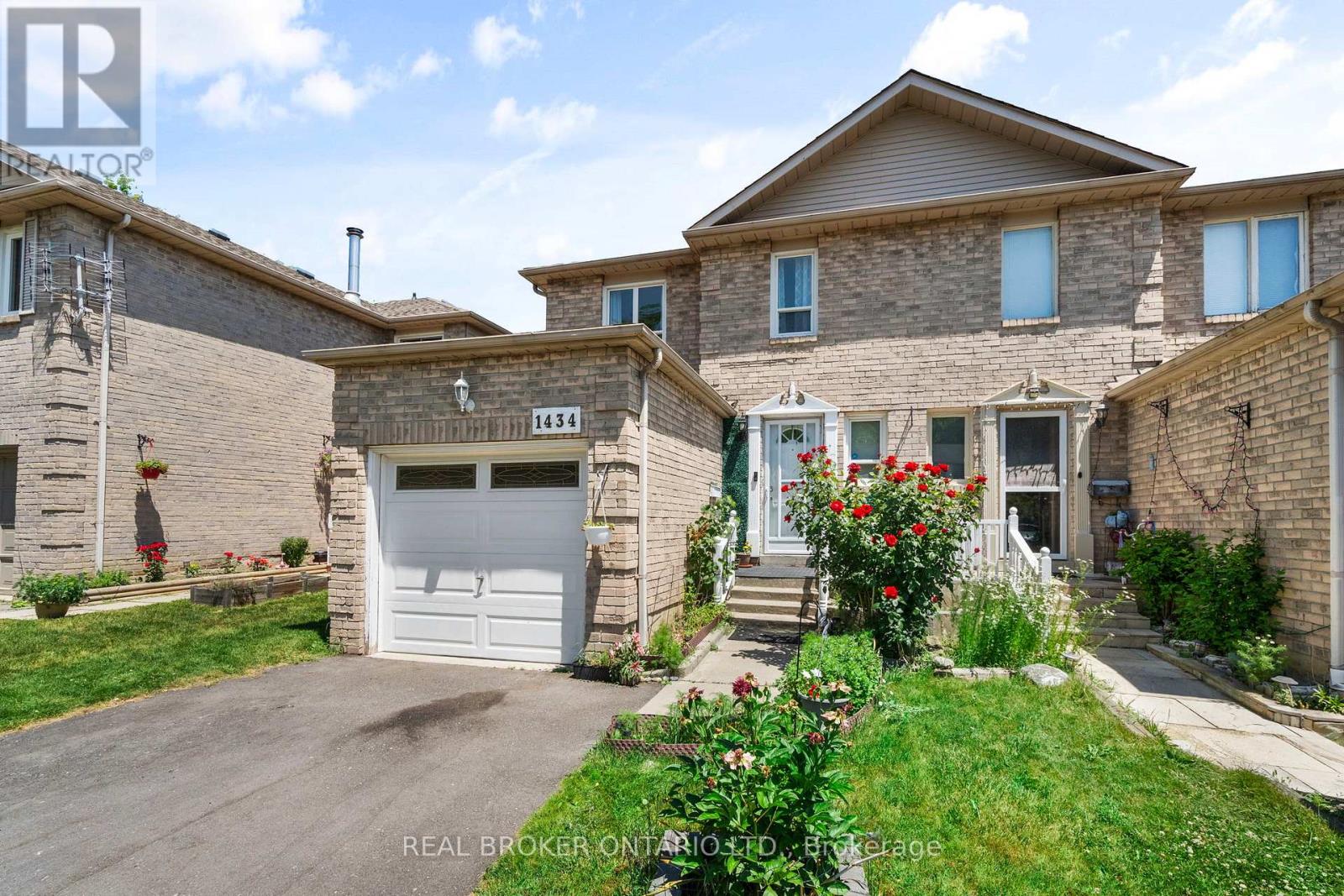 Property image for 1434 ANTON SQUARE|Pickering (Liverpool), Ontario L1V5S9