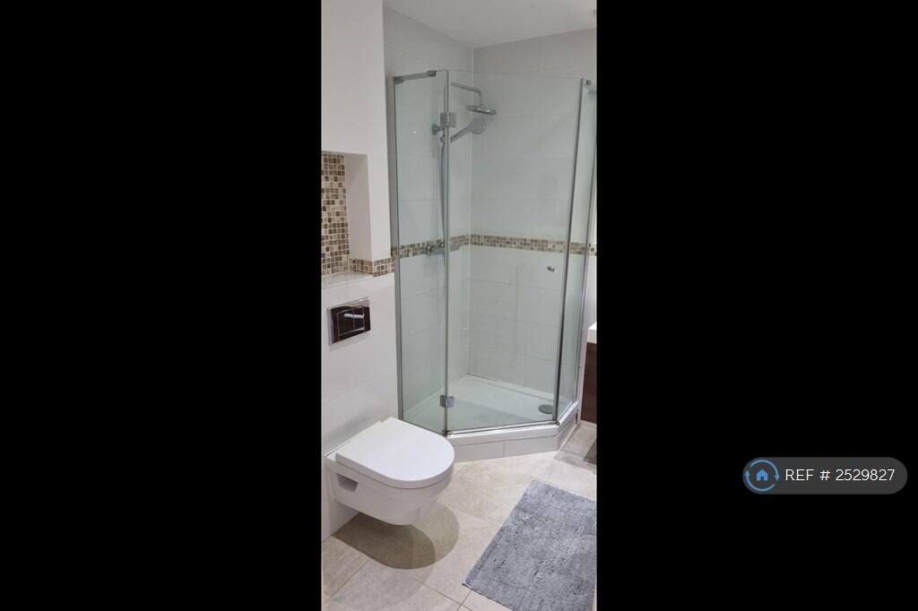 Additional image 11 of Bennets Lodge, Harpenden, AL5