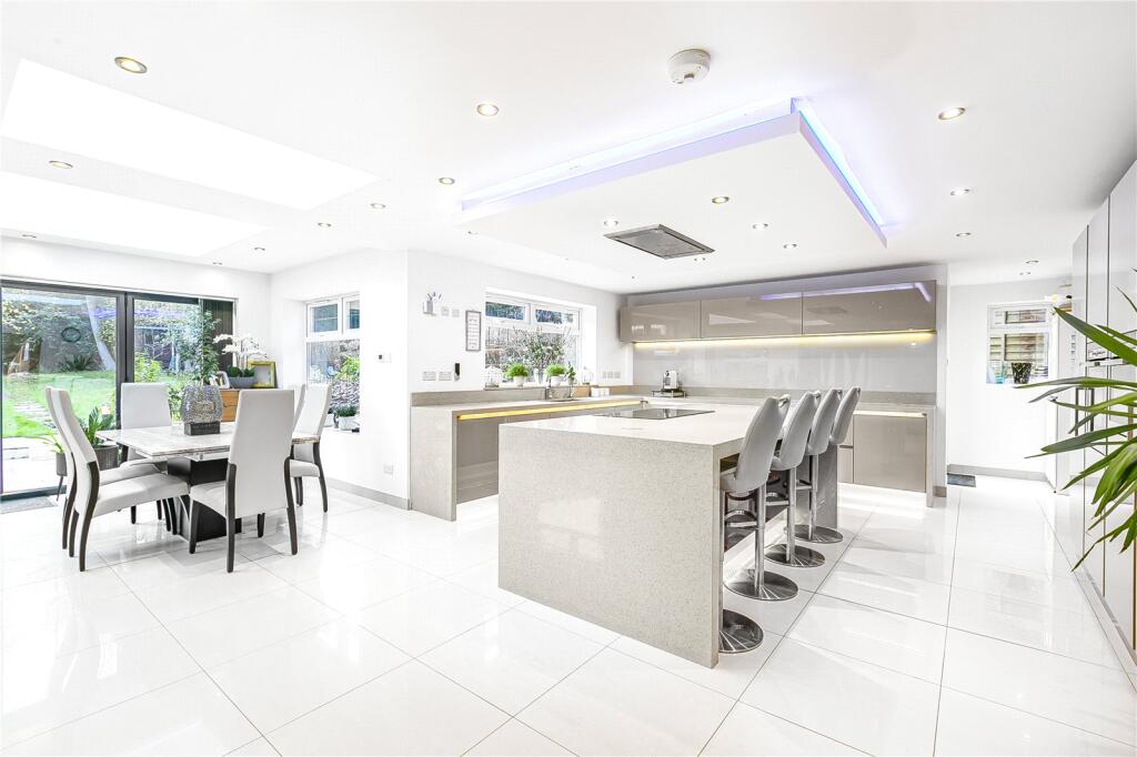 Additional image 24 of Pine Grove, Brookmans Park, Hertfordshire, AL9