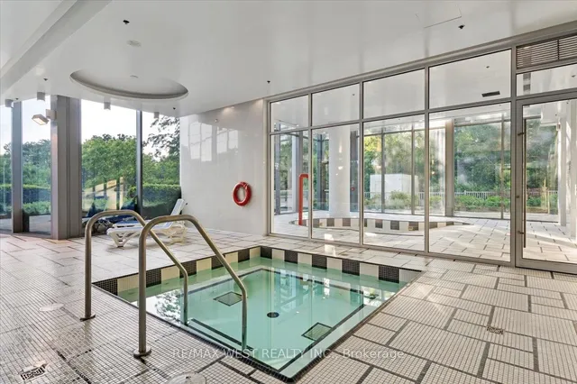 Additional image 23 of 88 Park Lawn Rd Unit 2116