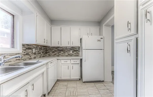 Additional image 17 of 386 Guelph St