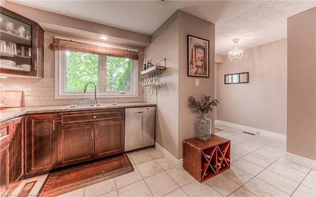 Additional image 7 of 294 Fergus Ave Unit 23