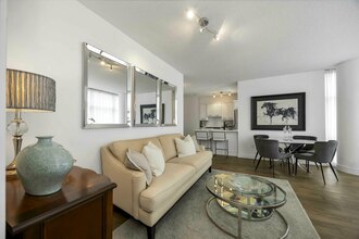 房产图片 4 - 1106-10 Navy Wharf Ct