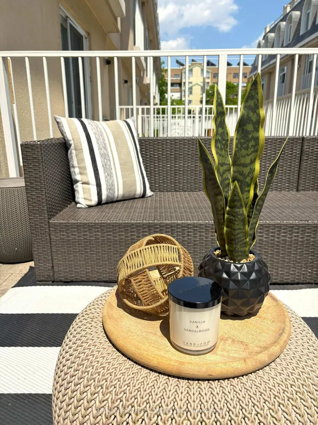 Additional image 23 of 36 Stadium Rd Unit 562