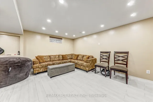 Additional image 30 of 82 St. Andrews Dr