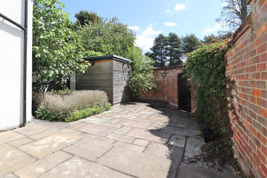 Additional image 16 of Lemsford Road, St. Albans