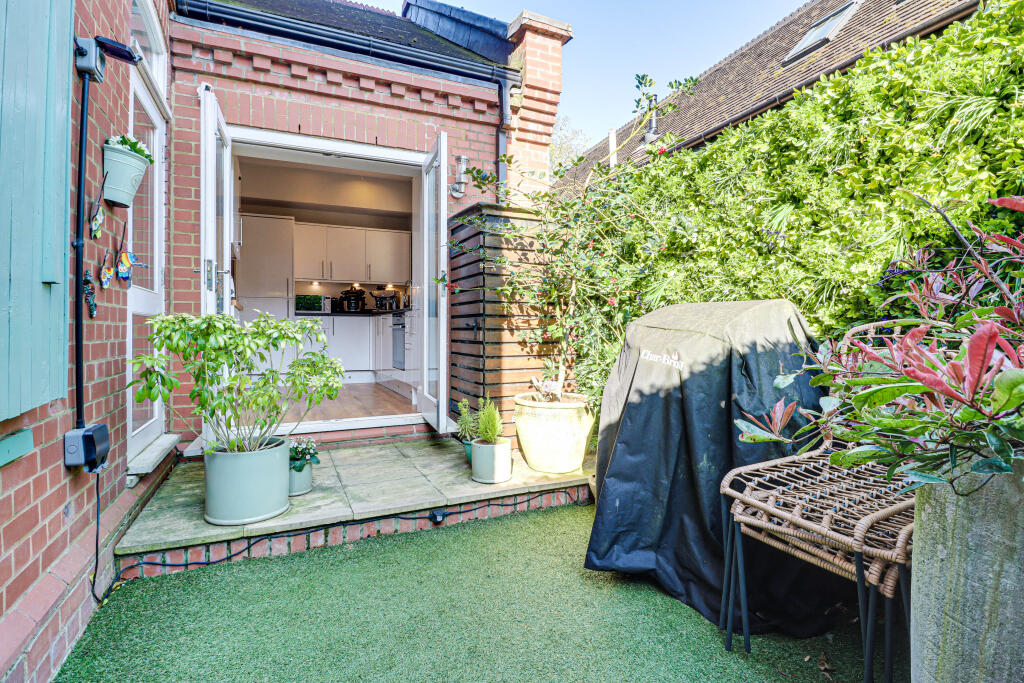 Additional image 5 of Avenue Road, St. Albans, AL1