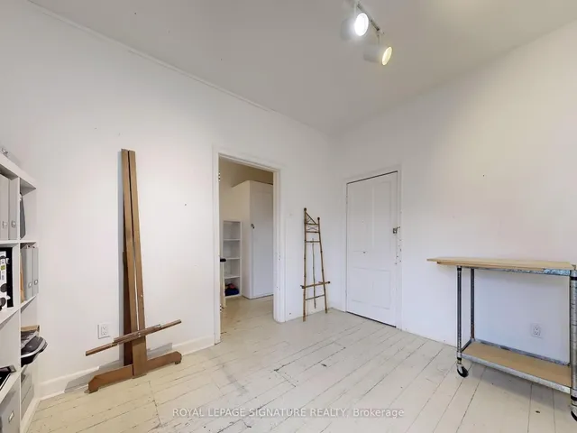 房产图片 27 - 130 Manning Ave