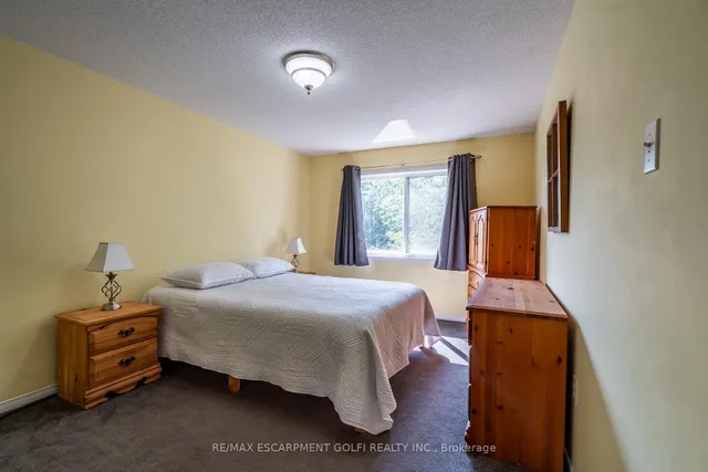 Additional image 17 of 1380 Treeland St