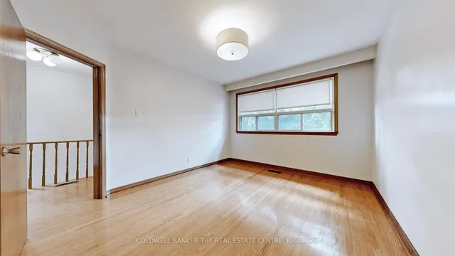 Additional image 13 of 947 Saint Clarens Ave