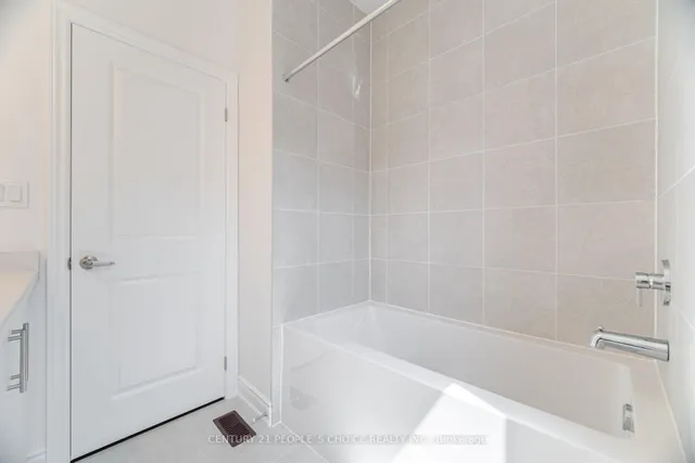 Additional image 37 of 1302 Muller Lane