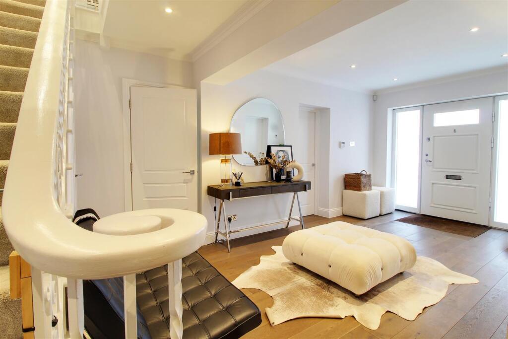 Additional image 18 of The Grove, Brookmans Park