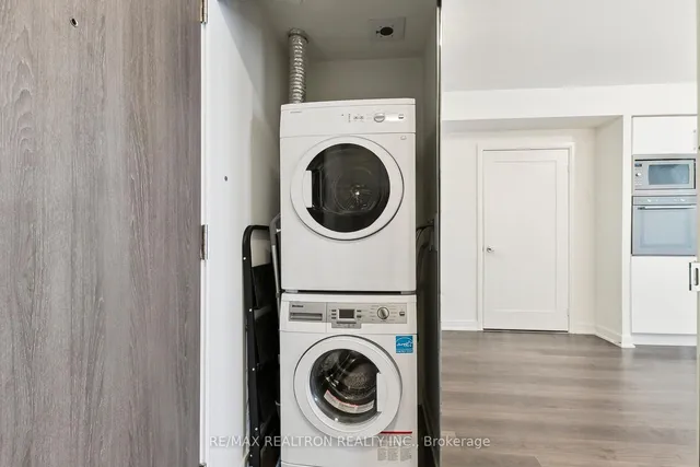 Additional image 31 of 576 Front St Unit 318E