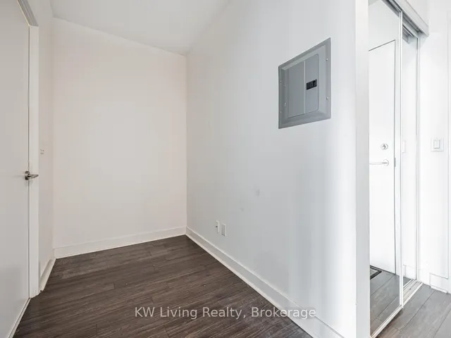 Additional image 5 of 120 Dallimore Circ Unit 819