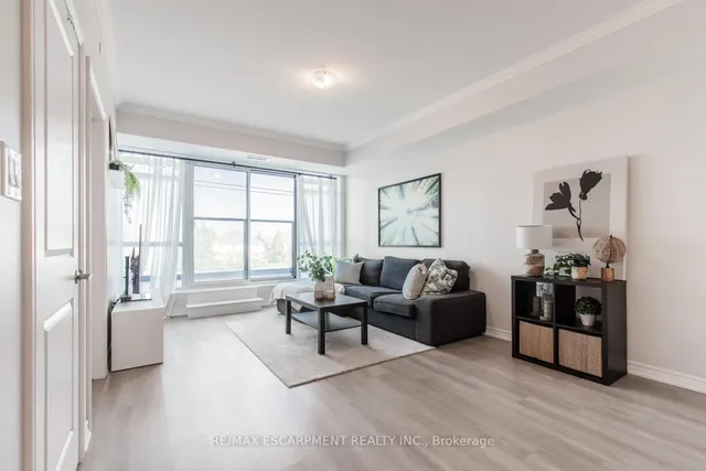 Additional image 14 of 450 Dundas St Unit 303